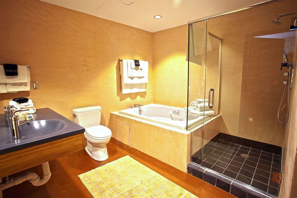 Inn At The Black Olive Baltimore Extérieur photo